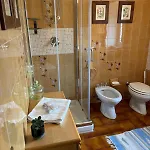 Holiday home Ester Lakehouse, Graziosa Casa Indipendente *