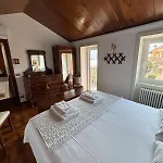 Ester Lakehouse, Graziosa Casa Indipendente *