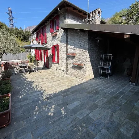 Holiday home Ester Lakehouse, Graziosa Casa Indipendente