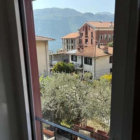 Holiday home Ester Lakehouse, Graziosa Casa Indipendente Lierna