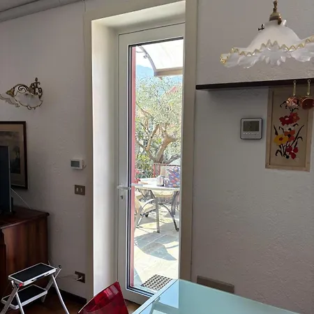 Holiday home Ester Lakehouse, Graziosa Casa Indipendente Lierna