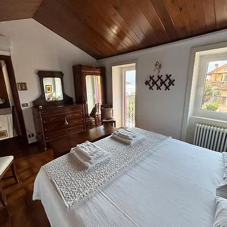 Ester Lakehouse, Graziosa Casa Indipendente *