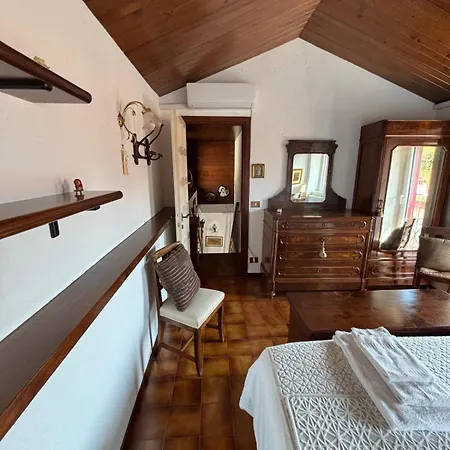 Ester Lakehouse, Graziosa Casa Indipendente *