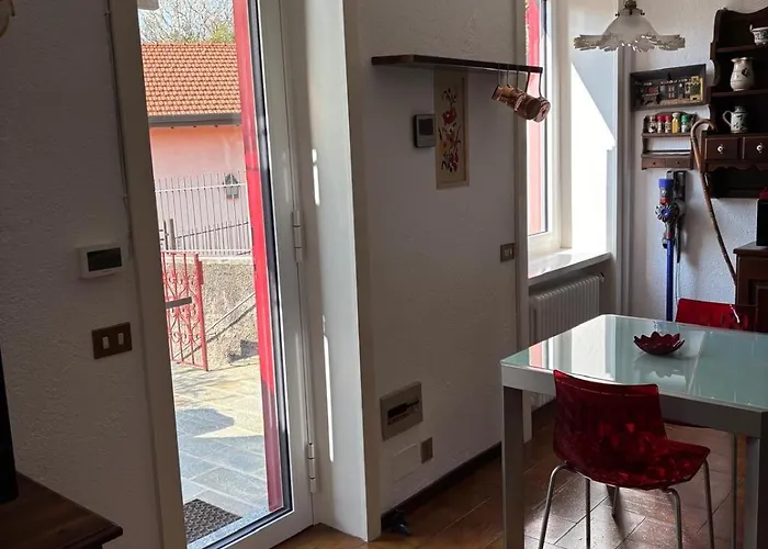 Σπίτι διακοπών Ester Lakehouse, Graziosa Casa Indipendente *