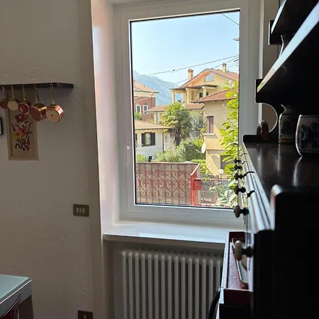 Дом отдыха Ester Lakehouse, Graziosa Casa Indipendente Льерна