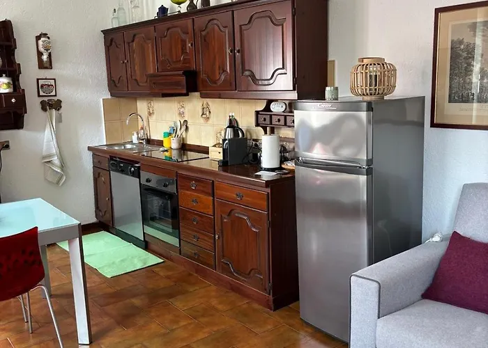 Ester Lakehouse, Graziosa Casa Indipendente Дом отдыха