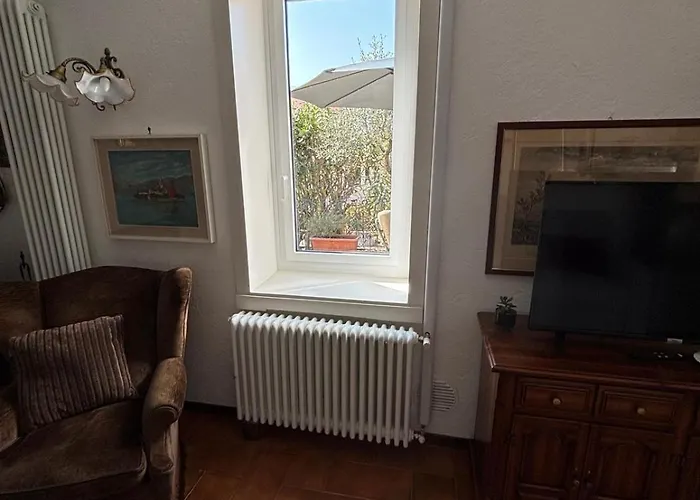 Дом отдыха Ester Lakehouse, Graziosa Casa Indipendente *