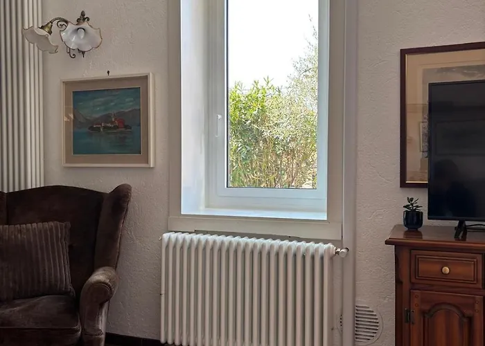 Ester Lakehouse, Graziosa Casa Indipendente Дом отдыха