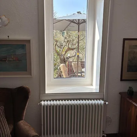 Ester Lakehouse, Graziosa Casa Indipendente Lierna