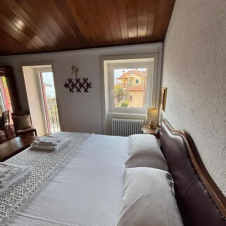 Ester Lakehouse, Graziosa Casa Indipendente