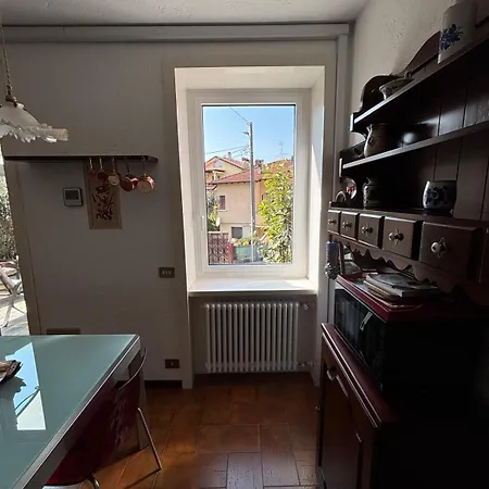 Ester Lakehouse, Graziosa Casa Indipendente Prázdninový dům