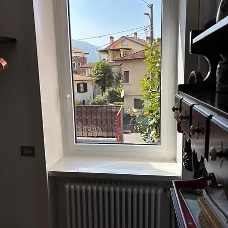 Ester Lakehouse, Graziosa Casa Indipendente *