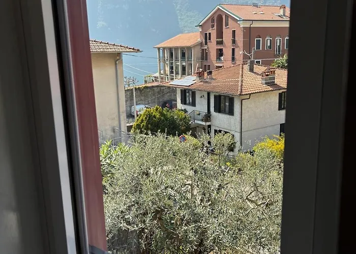 בית נופש Ester Lakehouse, Graziosa Casa Indipendente ליירנה